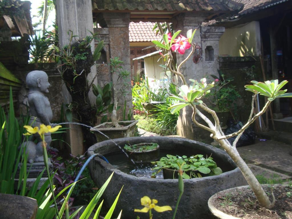 Gusti Home Stay Ubud 外观 照片